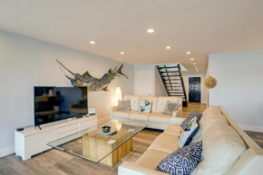 Treasure Island Gem with Dock Walk to Beach